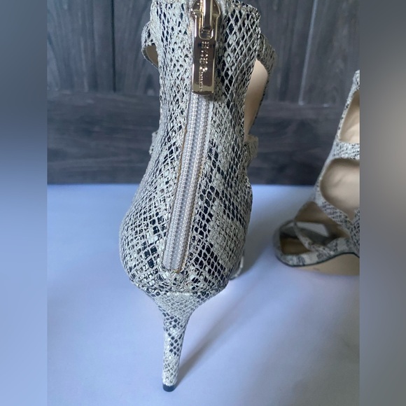 BCBG Generation "Duchess" Snakeskin heeled sandal with back zip, NWOT, sz 9 - Picture 9 of 12